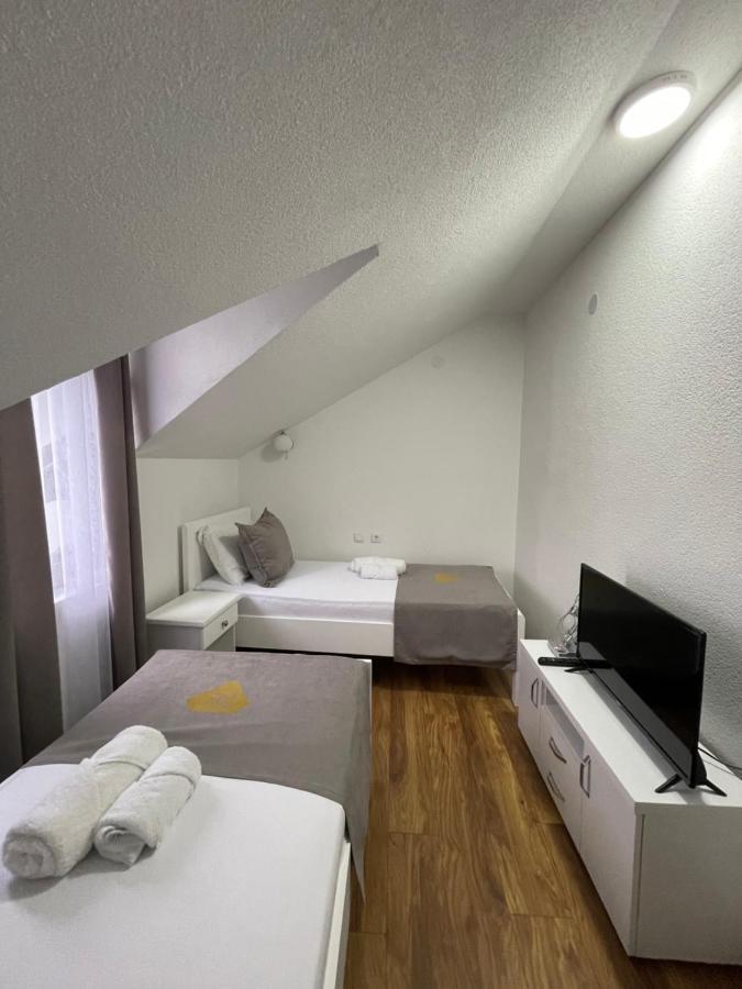 Hotel5E Plav Exterior foto